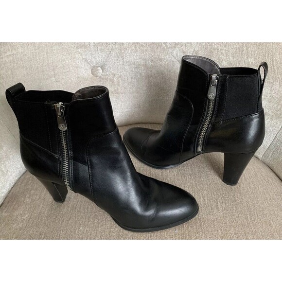Adrienne Vittadini Women’s Ankle Boots Size 7.5 Leather Black Zip Up - Picture 5 of 8